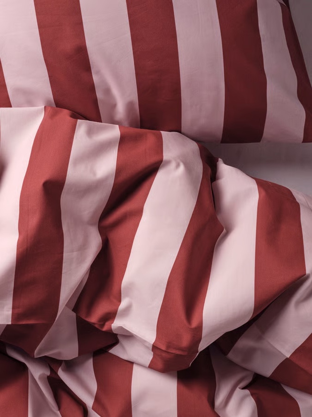 Striped Red and Pink Duvet Cover Set - Stylish Home Bedding - Picture 2 of 5